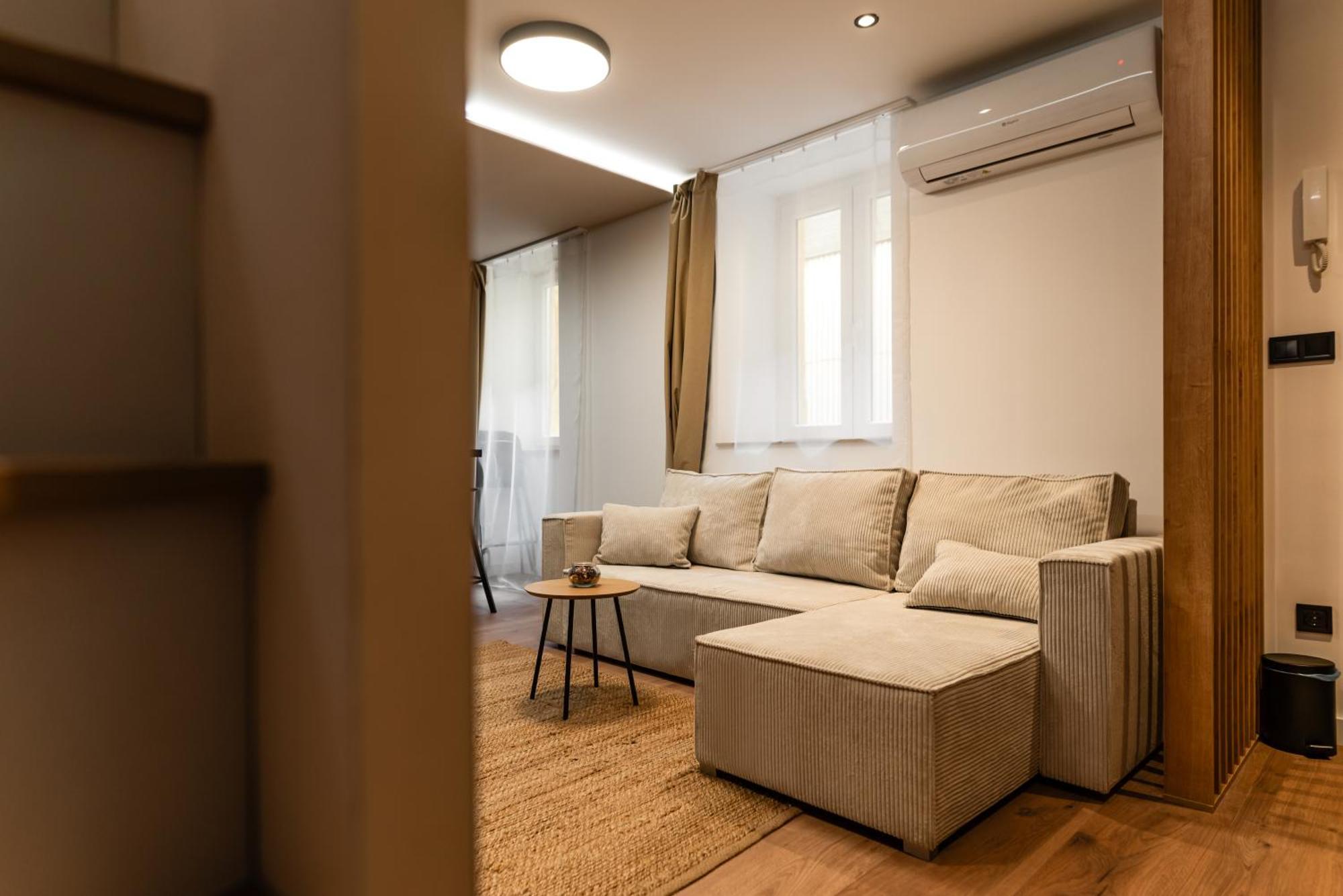 Asti Diamond Apartment Budapest Ngoại thất bức ảnh